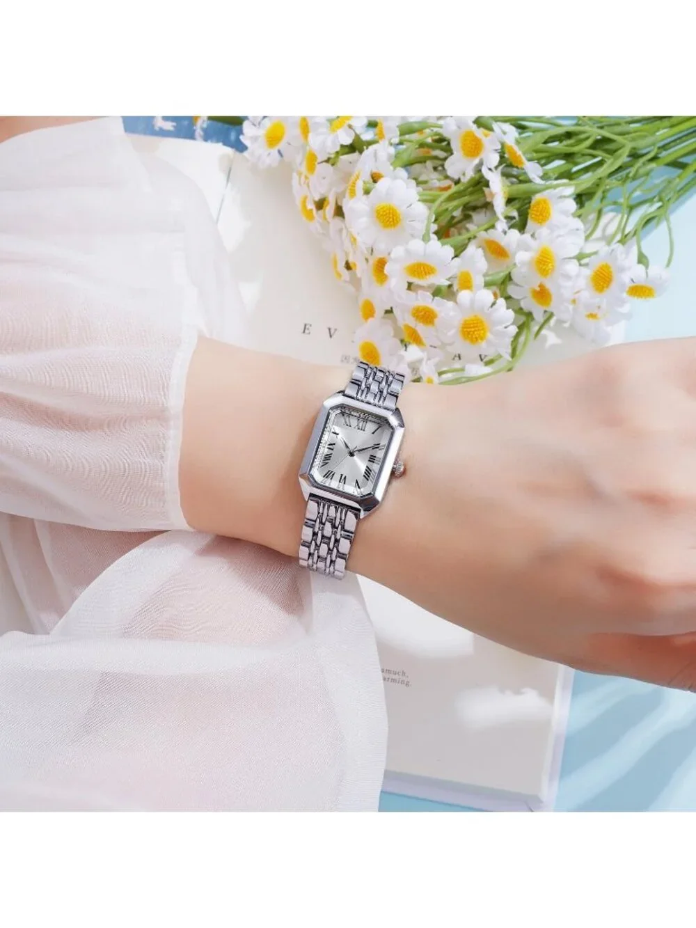 Women's Silver Vintage Roman/Arabic Numeral Dial Alloy Bracelet Wrist Watch